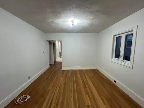 Living - 87 Floyd St, Everett, MA 02149 photo 6 of 9