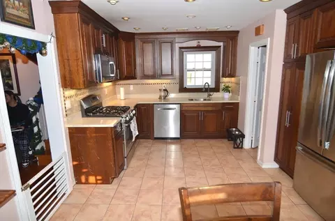 Kitchen - 28 Parlin St, Everett, MA 02149 photo 2 of 3