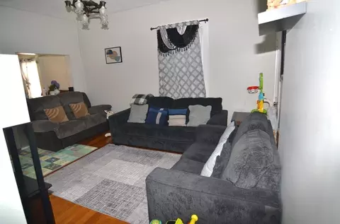 Living - 28 Parlin St, Everett, MA 02149 photo 2 of 3