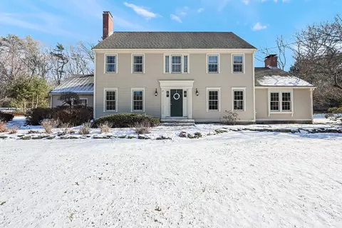 65 S Mill St, Hopkinton, MA 01748