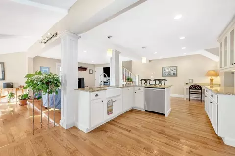 Kitchen - 64 Eastern Point Rd #2, Gloucester, MA 01930 photo 2 of 6
