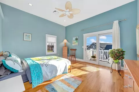 Bedroom - 64 Eastern Point Rd #2, Gloucester, MA 01930 photo 3 of 5
