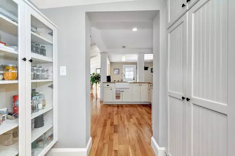 Entry Way - 64 Eastern Point Rd #2, Gloucester, MA 01930 photo 2 of 5
