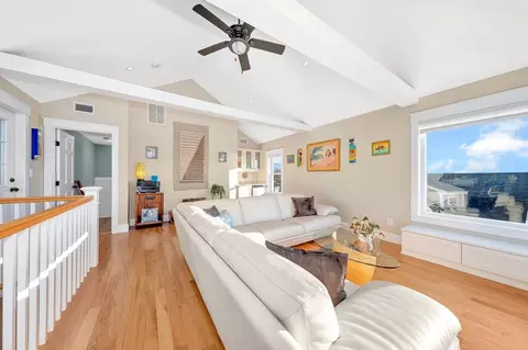 Living - 64 Eastern Point Rd #2, Gloucester, MA 01930 photo 3 of 5
