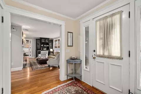 47 Summit Rd, Wellesley, MA 02482 photo 4