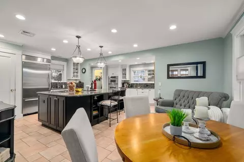 47 Summit Rd, Wellesley, MA 02482 photo 8