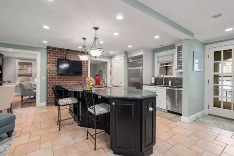 47 Summit Rd, Wellesley, MA 02482 photo 9