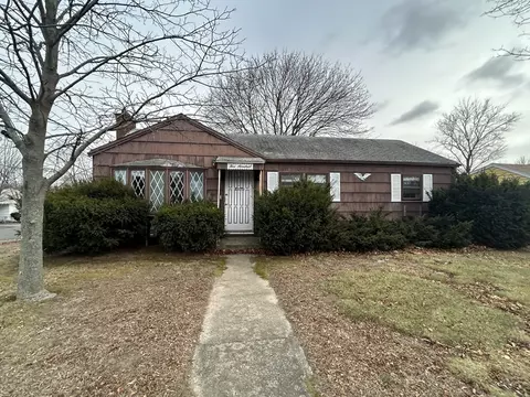 500 Pond St, Braintree, MA 02184