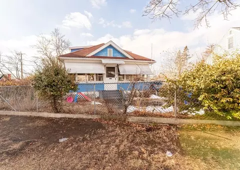 112 Lyons St, Springfield, MA 01151 photo 2