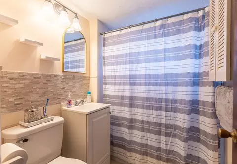 112 Lyons St, Springfield, MA 01151 photo 13