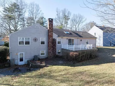 54 Fruit St, Mansfield, MA 02048 photo 2