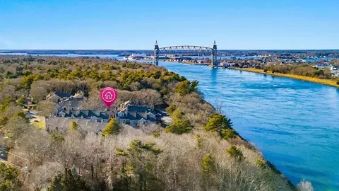 26 Ships Way #26, Bourne, MA 02532