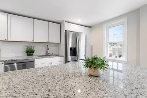 40 Middle St #3A, Gloucester, MA 01930 photo 13