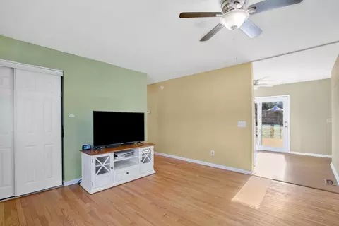 25 Chipmunk Rd, Springfield, MA 01118 photo 6