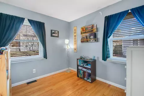 25 Chipmunk Rd, Springfield, MA 01118 photo 20