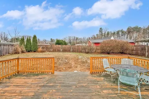 25 Chipmunk Rd, Springfield, MA 01118 photo 30