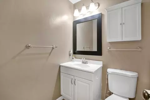 25 Chipmunk Rd, Springfield, MA 01118 photo 17