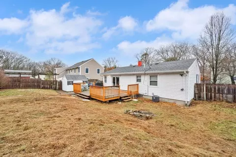 25 Chipmunk Rd, Springfield, MA 01118 photo 34