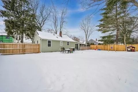 45 Georgetown St, Springfield, MA 01104 photo 2