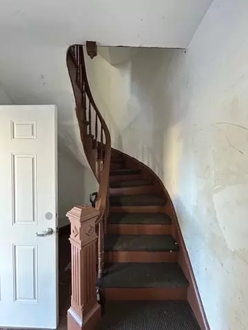 Entry Way - 90 Snell St, Fall River, MA 02721 photo 3 of 3