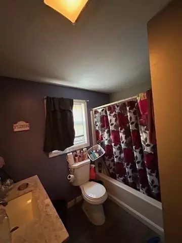 Bath - 90 Snell St, Fall River, MA 02721 photo 2 of 2