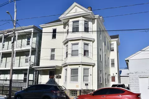 33 Independent St, New Bedford, MA 02744