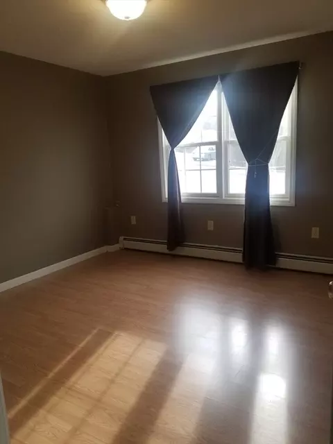 57 Apthorp St, Worcester, MA 01606 photo 13