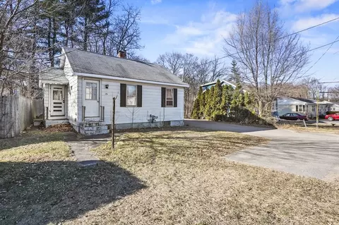 6 Coolidge Ave, Fitchburg, MA 01420
