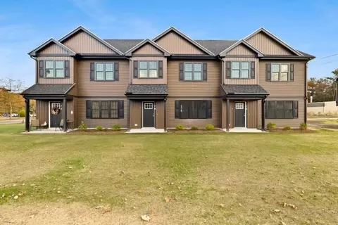 9 Winthrop Heights Dr #A, Taunton, MA 02780