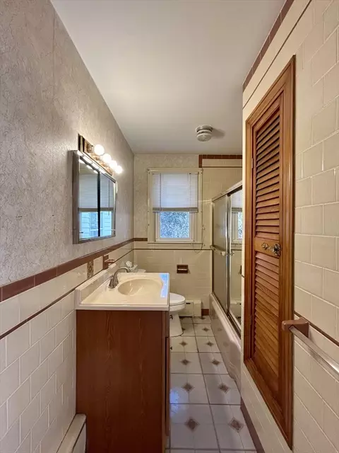 Bath - 27 Lisa Ave, Acushnet, MA 02743 photo 1 of 1