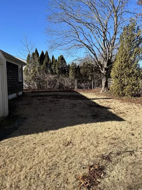 Exterior - 27 Lisa Ave, Acushnet, MA 02743 photo 3 of 4