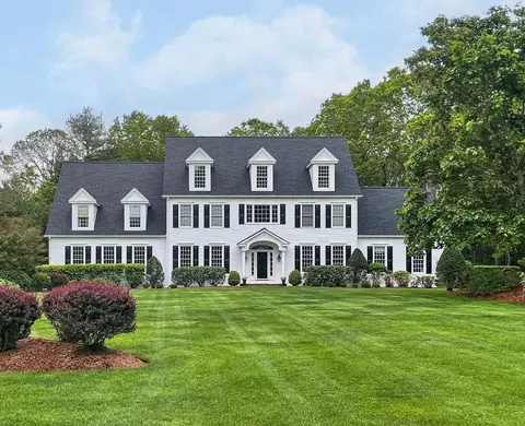 4 Chadwick Way, Hopkinton, MA 01748