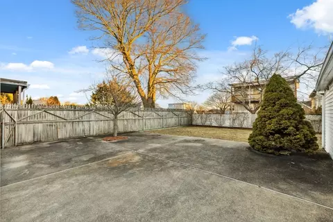 Exterior - 19 Willson St, Salem, MA 01970 photo 2 of 2