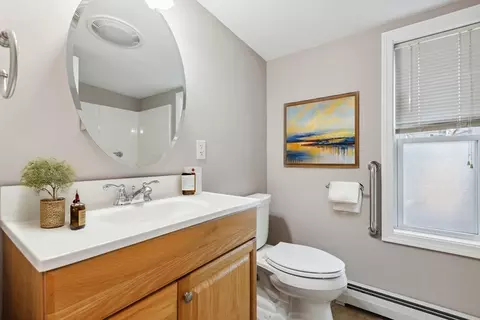 Bath - 19 Willson St, Salem, MA 01970 photo 1 of 1