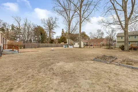 45 Jonquil Dr, Springfield, MA 01119 photo 19