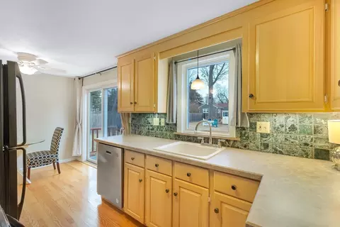 45 Jonquil Dr, Springfield, MA 01119 photo 7