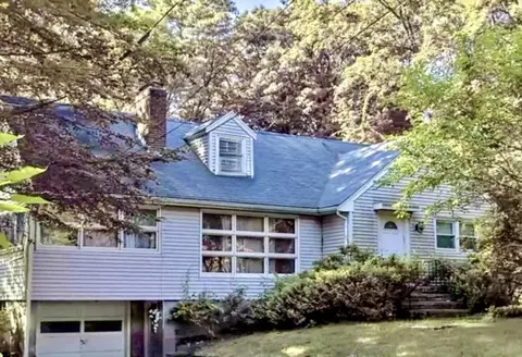 9 Alpine St, Lexington, MA 02421