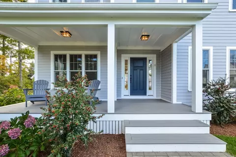 1 White Pine Ln, Mattapoisett, MA 02739