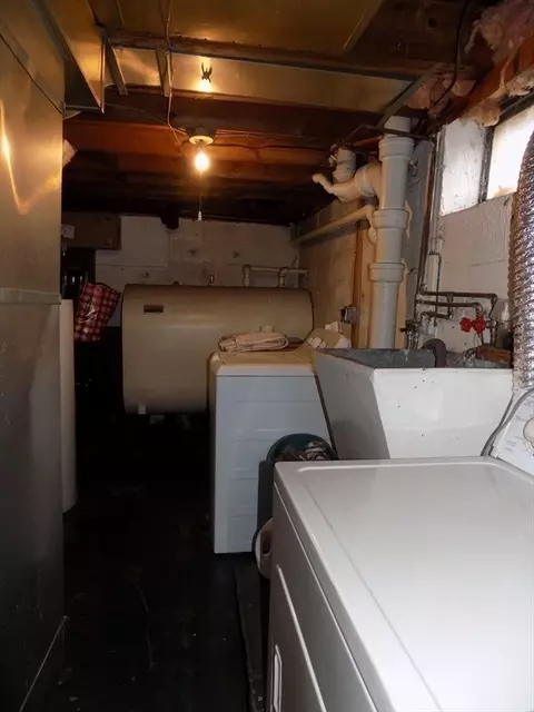 25 Ivan St, Springfield, MA 01104 photo 40