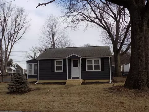 25 Ivan St, Springfield, MA 01104 photo 3