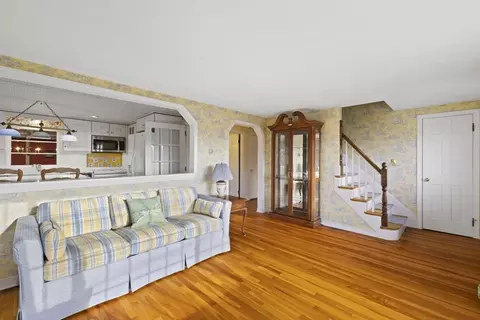 28 Gem Cir, Raynham, MA 02767 photo 7