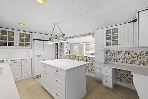 28 Gem Cir, Raynham, MA 02767 photo 13