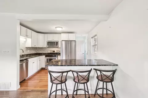 3 Lascala Ave, Plymouth, MA 02360