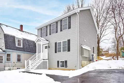11 15th Ave #11, Haverhill, MA 01830