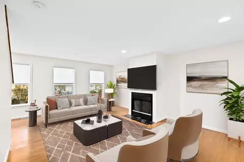 95 Anderer Ln #6, Boston, MA 02132