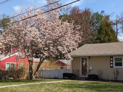 Exterior - 25 Randall Rd, Maynard, MA 01754 photo 10 of 11