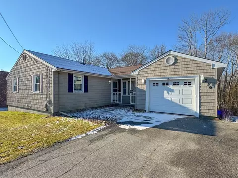 236 Joseph Dr, Fall River, MA 02720 photo 2