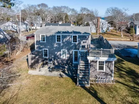 9 Starboard Ln, Mashpee, MA 02649 photo 5