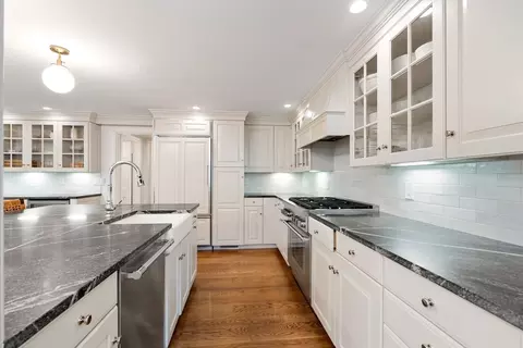 24 Arnold Rd, Wellesley, MA 02481 photo 19