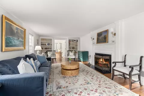 24 Arnold Rd, Wellesley, MA 02481 photo 5
